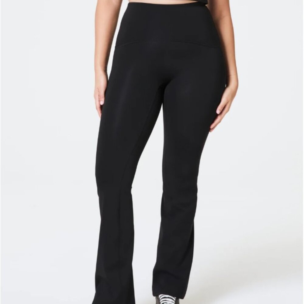 SPANX Women Black SPANXshape Booty Boost Flare Pants Size M Medium High Waist